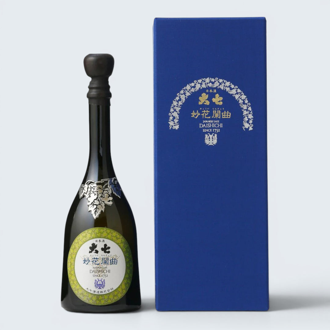 Daishichi Myoka Rangyoku Junmai Daiginjo Sake (720ml)