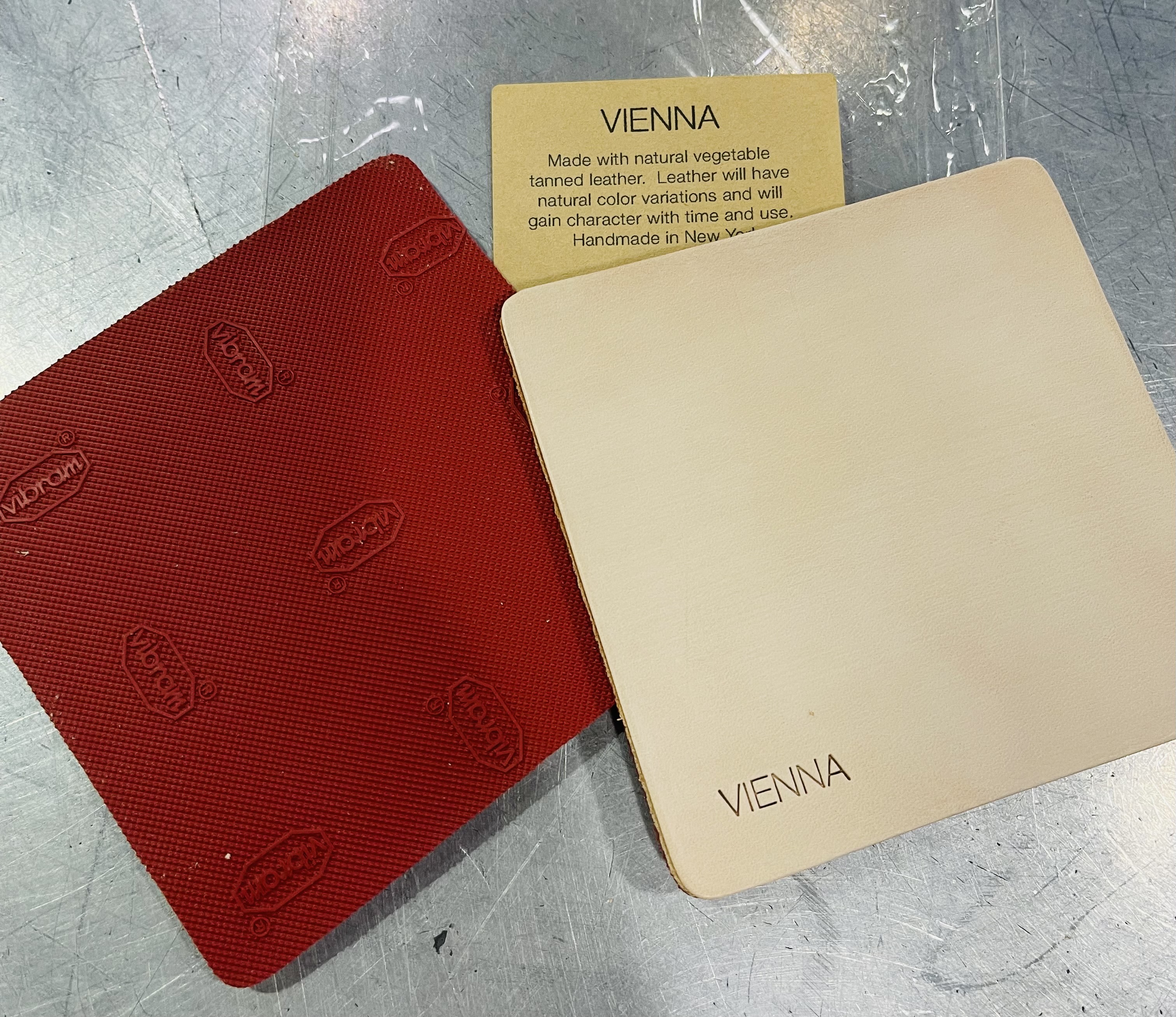 Vienna - Red Coaster Set (2pk) 0